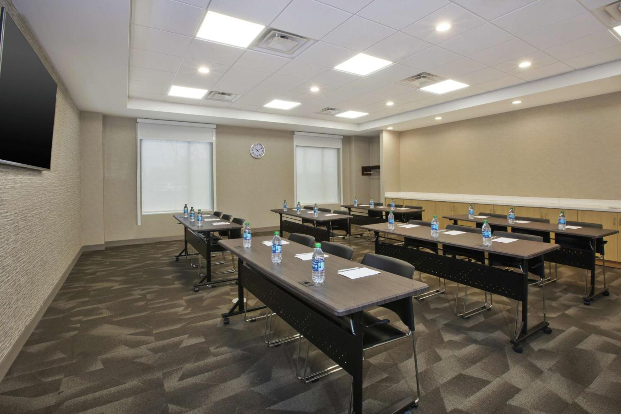 Home2 Suites By Hilton West Bloomfield, Mi Фармингтън Хилс Екстериор снимка